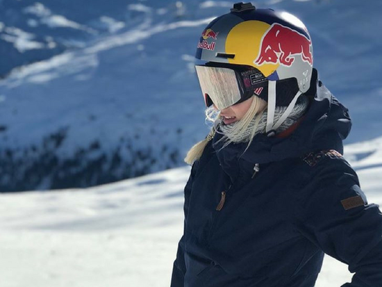 Pro Snowboarder Katie Ormerod